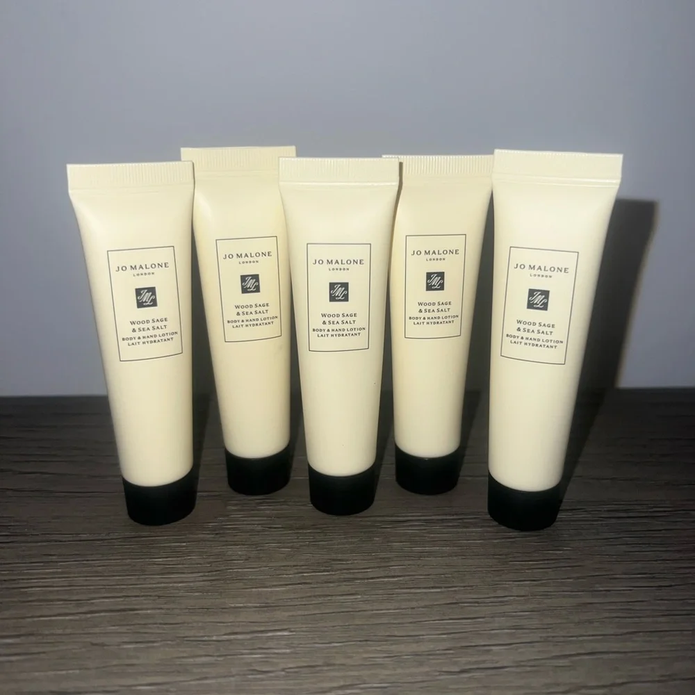 Jo Malone London Wood Sage & Sea Salt Cream Body and Hand Lotion
0.5 Fl Oz/15 ml - Picture 2 of 3